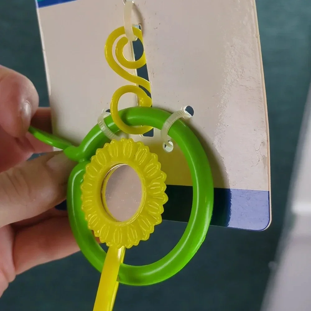 For Kitty Rescue! Two Small Bird Toys